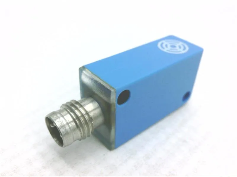 SICK IQ10-03BP0-KTX — Proximity Sensors (image 2)
