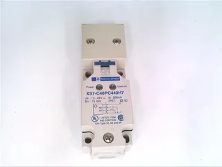 Schneider Electric XS7C40PC440H7