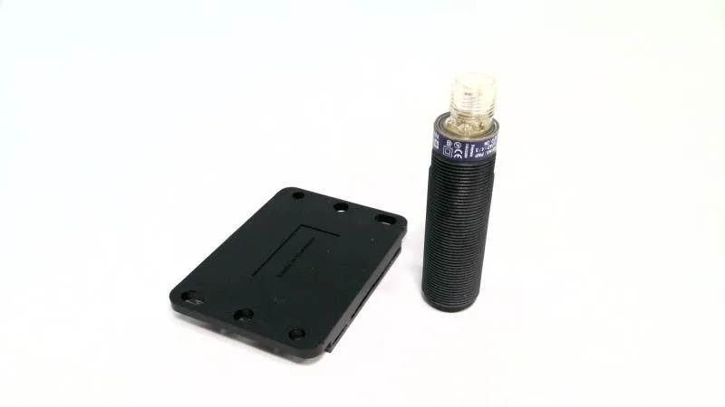 Schneider Electric XU1-P18PP340D — Photoelectric Sensors (image 4)