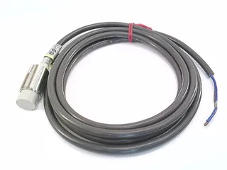 Omron E2E-X10MY2-US 2M — Proximity Sensors (image 2)