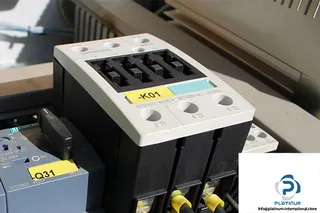 Siemens 3RT1035-1A..0-1AA0 — Contactors (image 2)