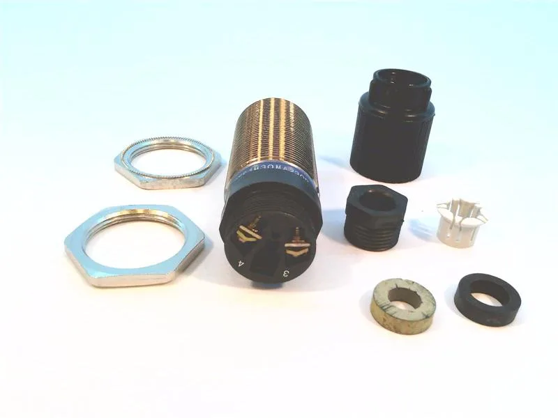 Schneider Electric XS1M30MA230B — Proximity Sensors (image 2)