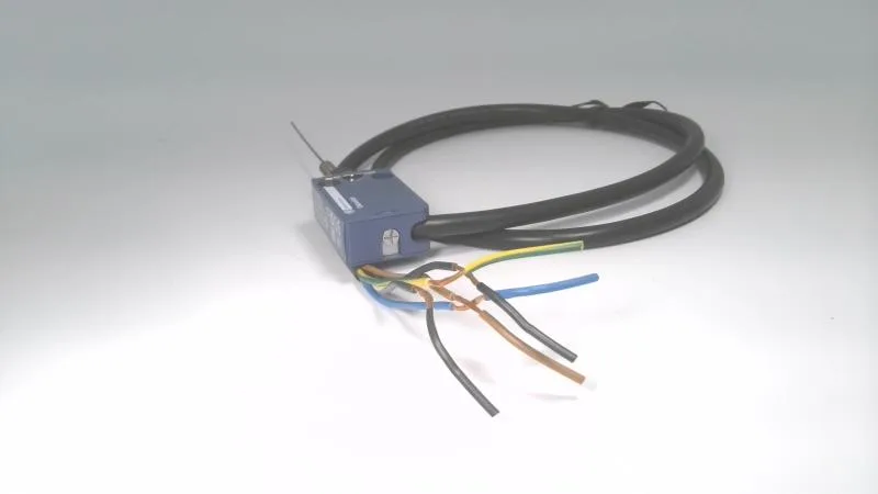 Schneider Electric XCMD2506L1 — Limit Switches (image 4)