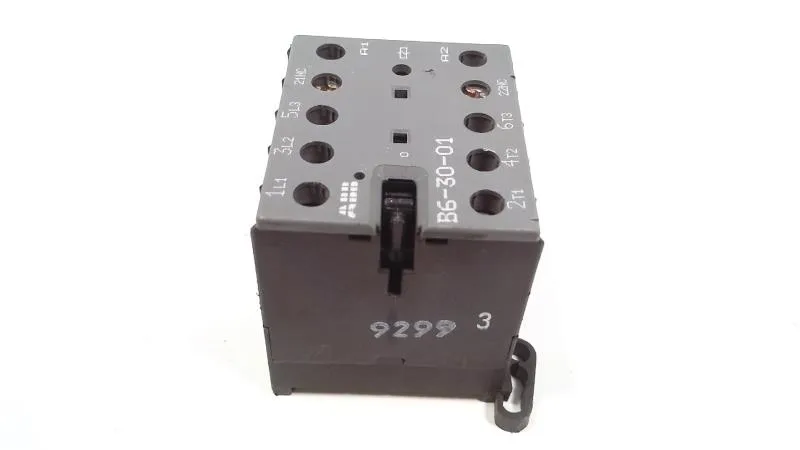 ABB B6-30-01-P84 — Contactors (image 2)
