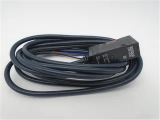 Omron E3S-AD82 2M