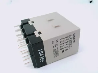 Omron G7J-2A2B-B AC200/240