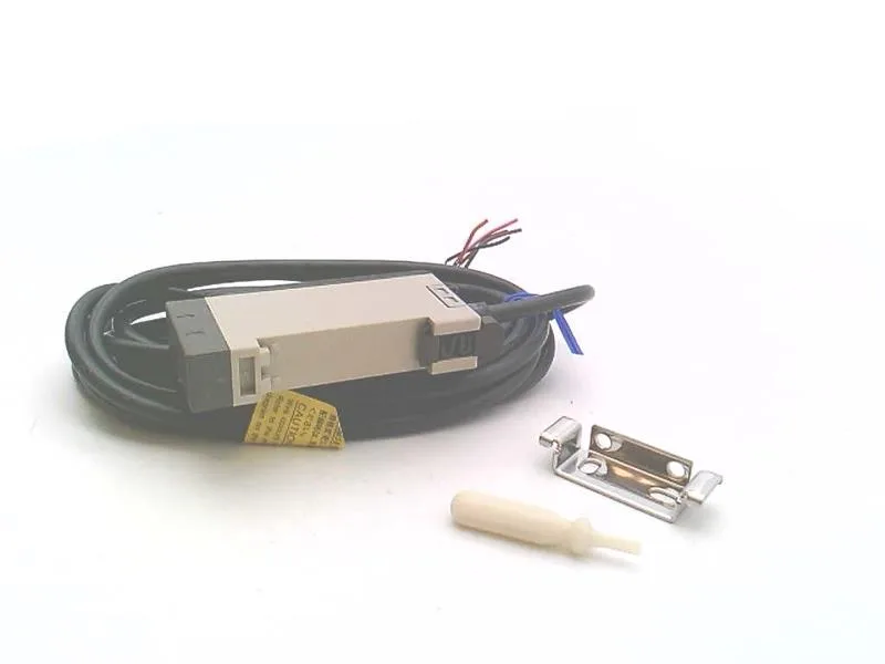 Omron E3X-F21 — Photoelectric Sensors (image 2)