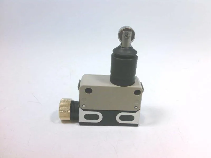Omron D4E-2D20N — Limit Switches (image 3)