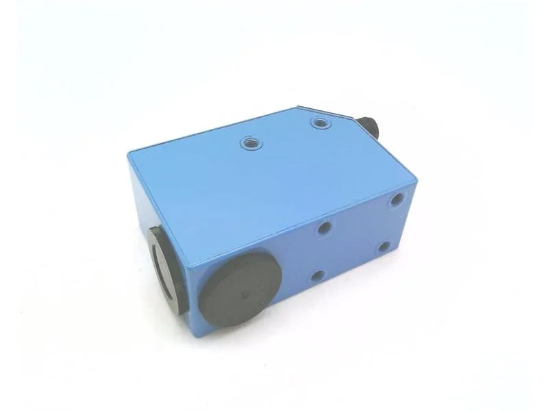 SICK CS81-P1112 — Photoelectric Sensors (image 2)