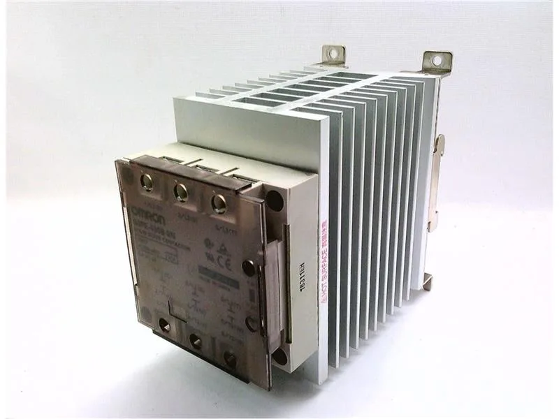 Omron G3PE-525B-3N-DC-12-24 (image 5)