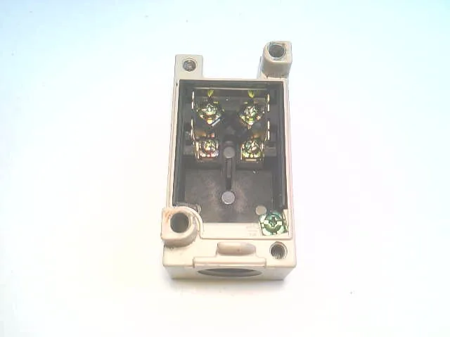 Omron D4A-1000 — Limit Switches (image 5)