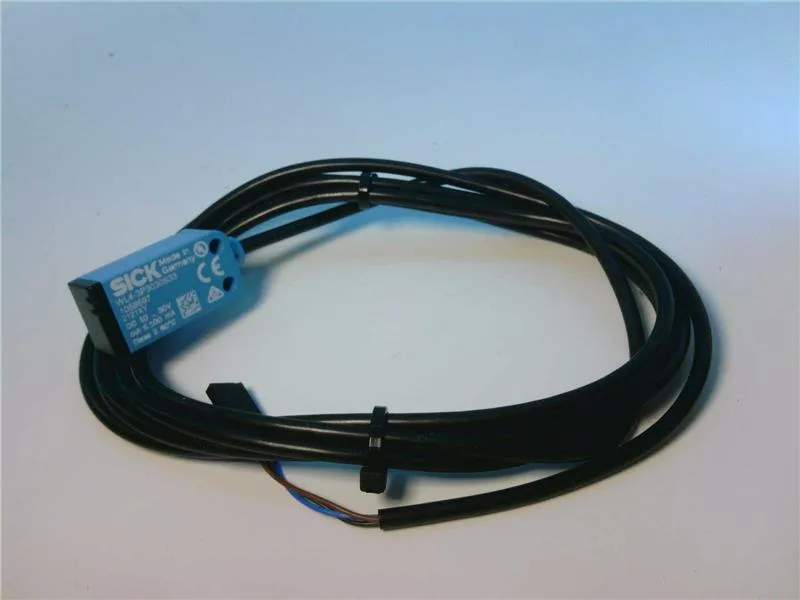 SICK WL4-3P3030S33 — Photoelectric Sensors (image 3)