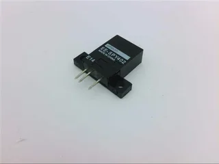 Omron EE-SPY402 — Photoelectric Sensors (image 3)