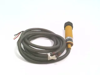 Omron E3F-3DZ2 — Photoelectric Sensors (image 2)