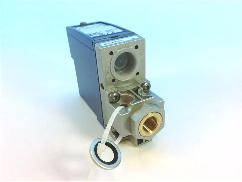 Schneider Electric XMLA300D2S11 — Pressure Sensors (image 3)