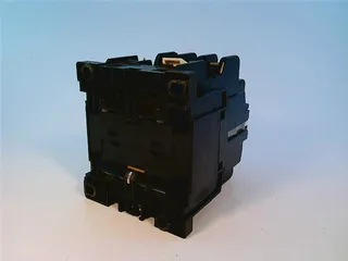 Fuji Electric SC-1N-110 — Contactors (image 4)