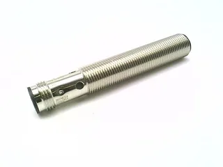 Omron E2B-M12LS04-M1-B1 — Proximity Sensors (image 2)