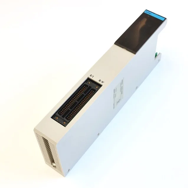 Omron CS1W-AT033 — PLCs (Programmable Logic Controllers)