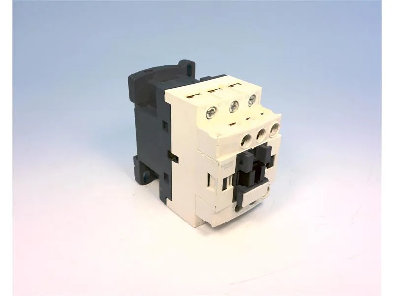 Schneider Electric CAD326F7 (image 2)
