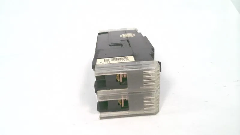 Fuji Electric SA32BT-15 — Miniature Circuit Breakers (MCB) (image 2)