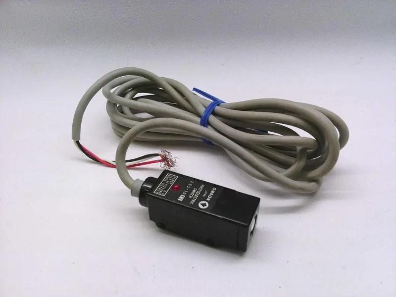 Omron E3S-1DE21 — Photoelectric Sensors