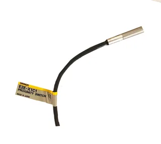 Omron E2E-X1C1 2M — Proximity Sensors