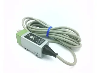 Omron E3S-XE1 — Photoelectric Sensors (image 2)