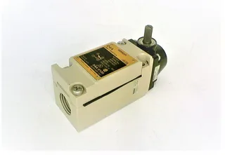 Omron D4A-1101 — Limit Switches (image 2)