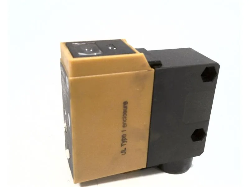 Omron E3A2-10DM4T — Photoelectric Sensors (image 3)