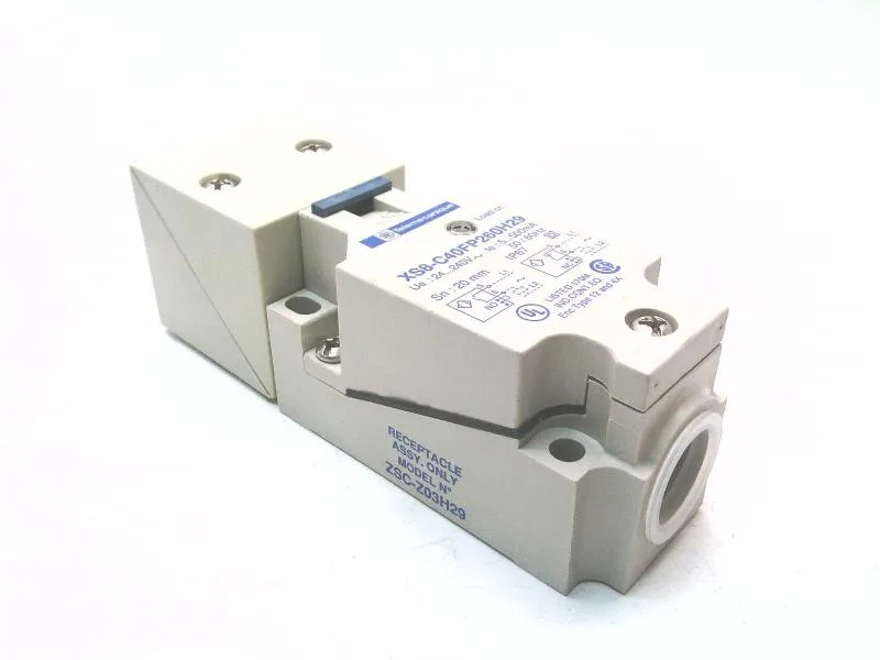 Schneider Electric XS8C40FP260H29 — Proximity Sensors (image 2)
