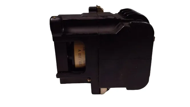 Fuji Electric 1RC0B0-100/100-60 — Contactors (image 3)