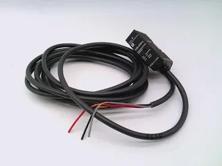 Omron E3S-AT91-L — Photoelectric Sensors
