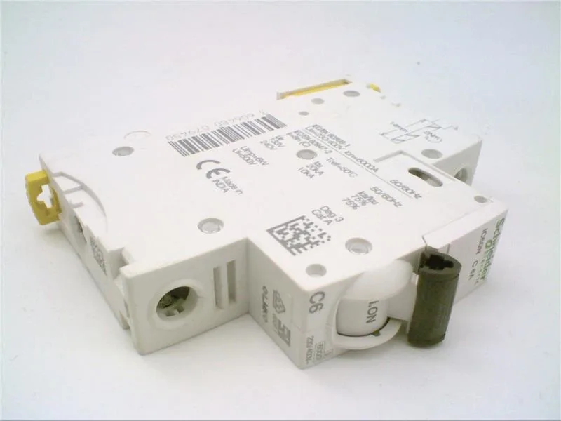 Schneider Electric A9F74106 (image 3)