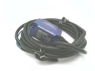 Schneider Electric XS8C1A1NAL2 — Proximity Sensors (image 2)