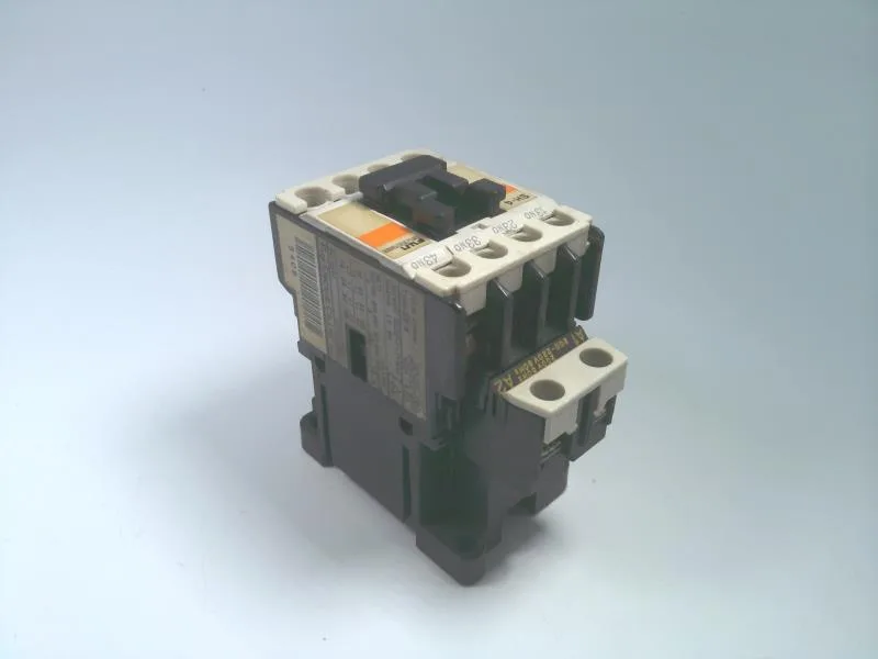 Fuji Electric 4SH4402Y — Contactors (image 3)