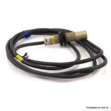 Omron E2K-X8ME2 — Proximity Sensors