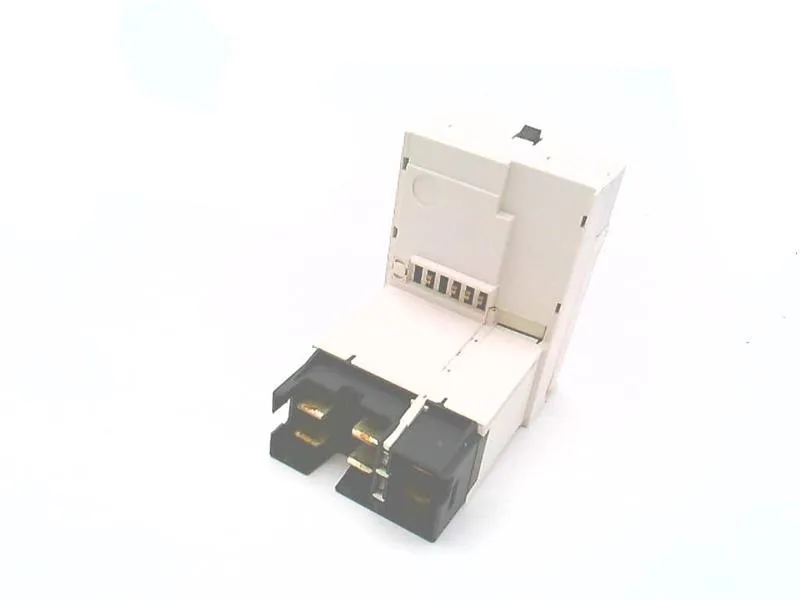 Schneider Electric LUCB1XFU (image 2)