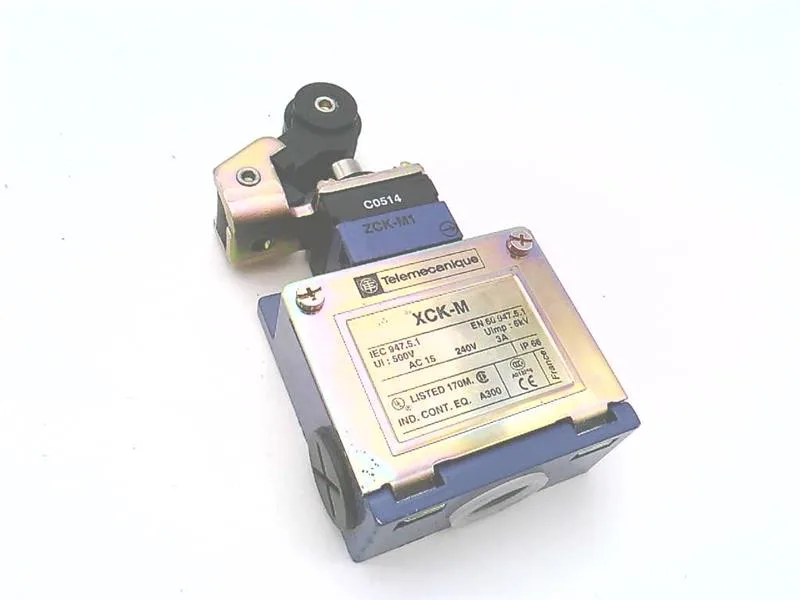 Schneider Electric XCKM121 — Limit Switches (image 2)