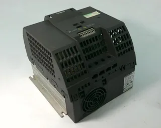 Siemens 6SL3211-0AB22-2UA0