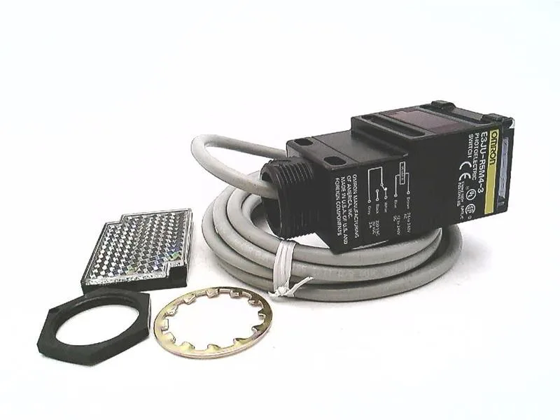 Omron E3JU-R5M4-3 — Photoelectric Sensors