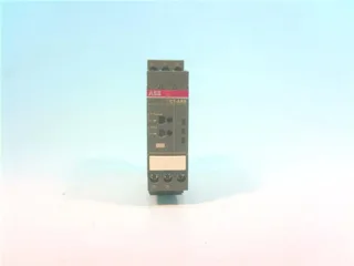 ABB 1SVR730120R3300 — Time Delay Relays (image 2)