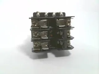 Schneider Electric LA9TFD32A — Motor Control Accessories (image 2)