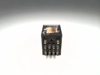 Siemens LZX:PT520024 — General Purpose Relays (image 4)