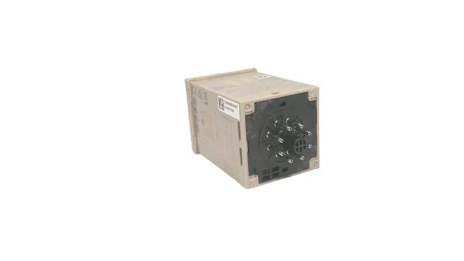 Omron H3CR-H8L DC100-125 S — Electronic Timers & Counters (image 4)