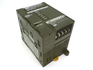 Omron CP1L-L10DR-A — PLCs (Programmable Logic Controllers) (image 2)