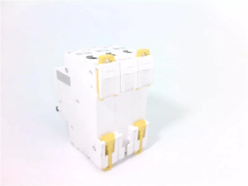 Schneider Electric A9F44350 (image 3)