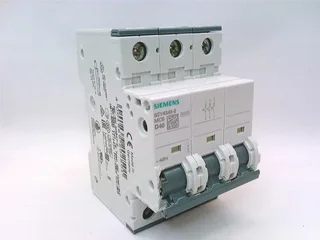 Siemens 5SY4340-8 — 3-Pole MCB (DIN Rail) (image 2)