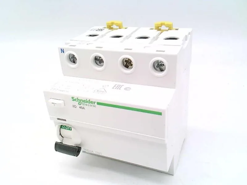 Schneider Electric A9R44440 (image 2)