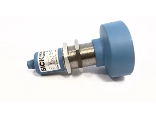 SICK UM30-215118 — Proximity Sensors (image 3)