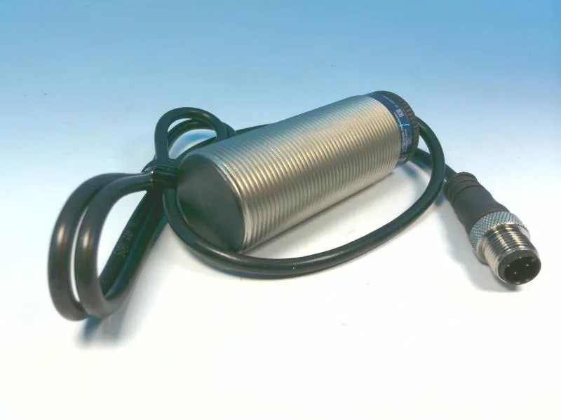 Schneider Electric XSAV1401418 — Proximity Sensors (image 2)